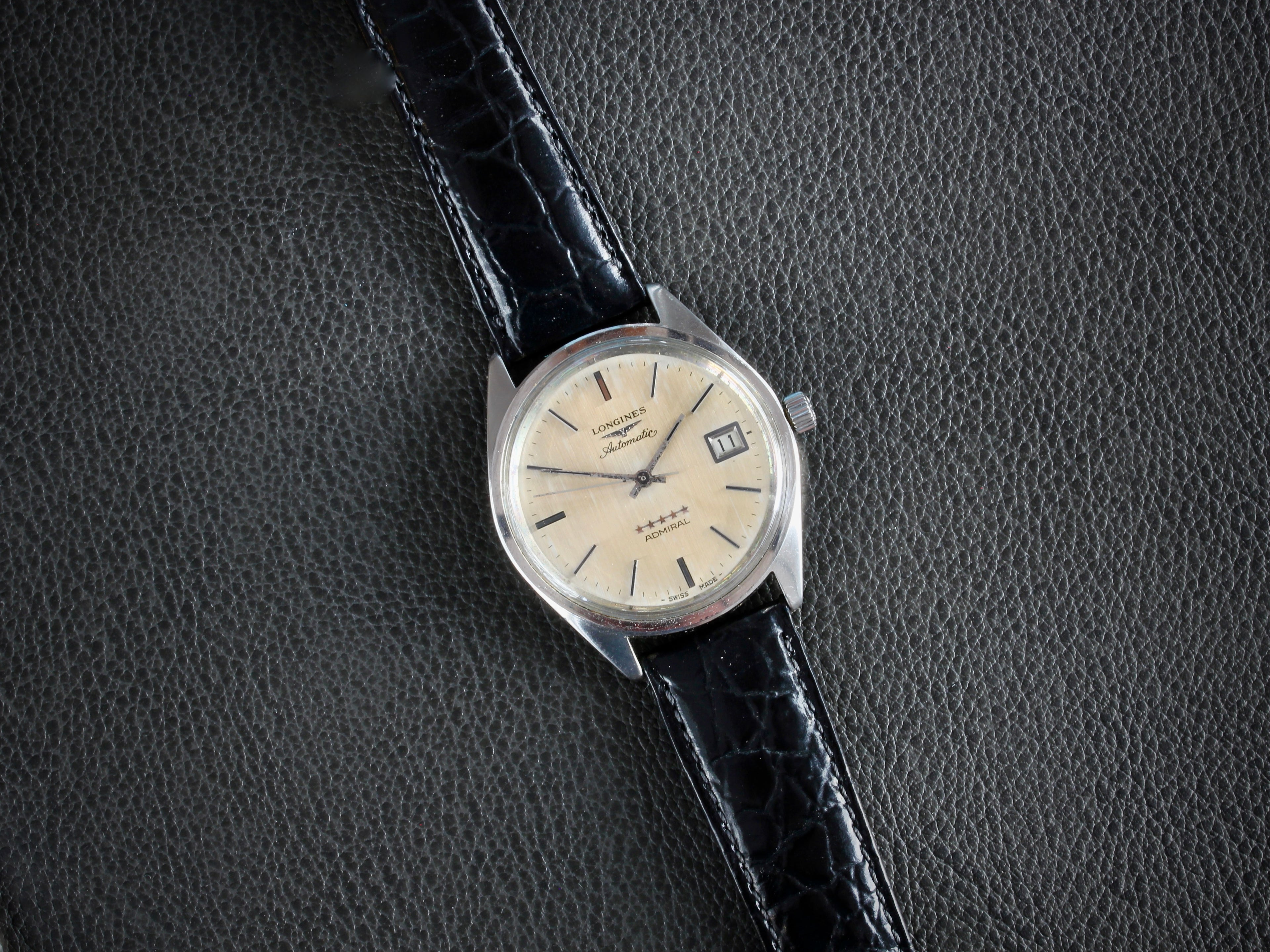 Montre vintage Longines Admiral, pour homme, proposée par Maison Vintage Watches.