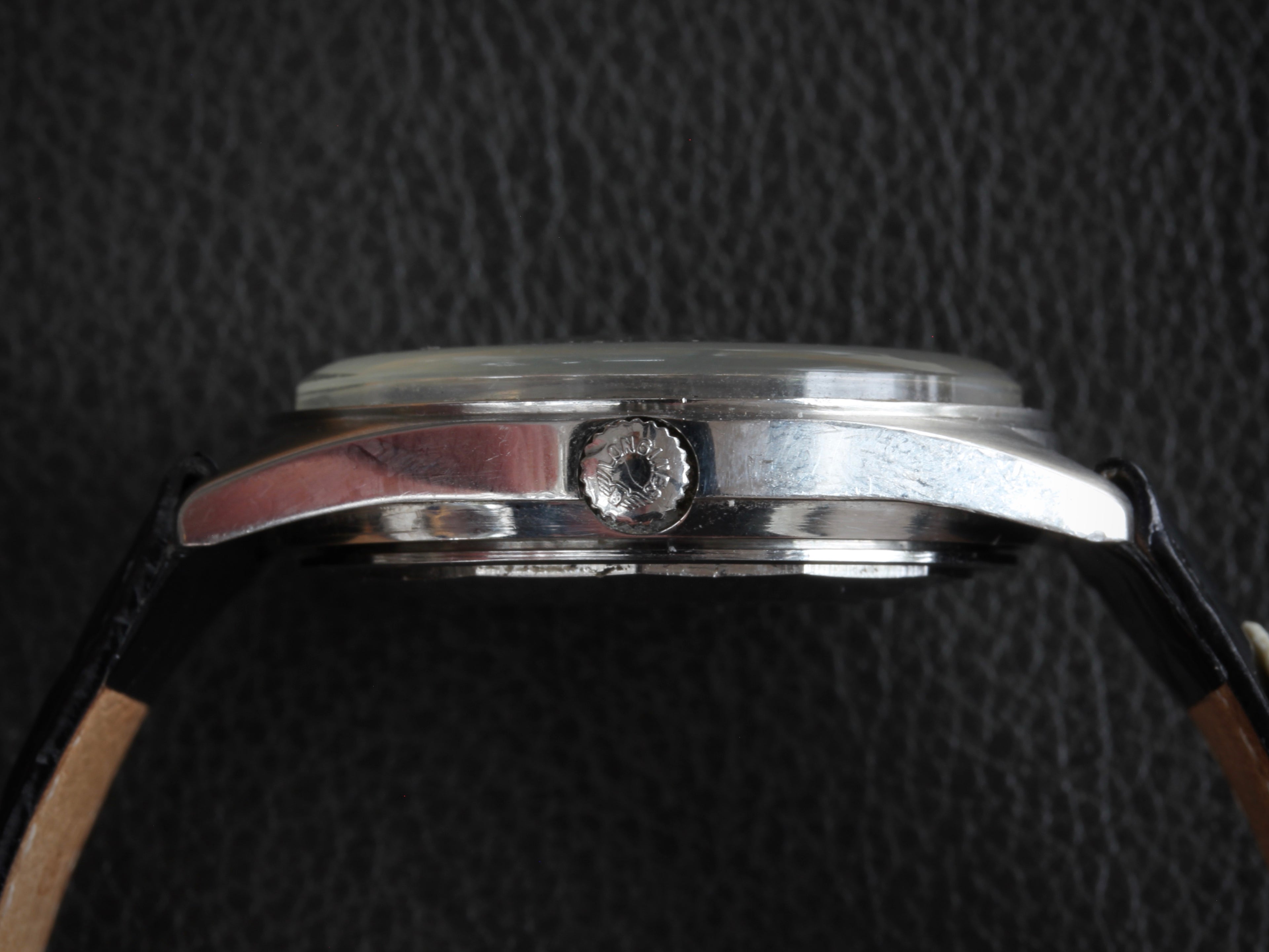 Montre vintage Longines Admiral, pour homme, proposée par Maison Vintage Watches.