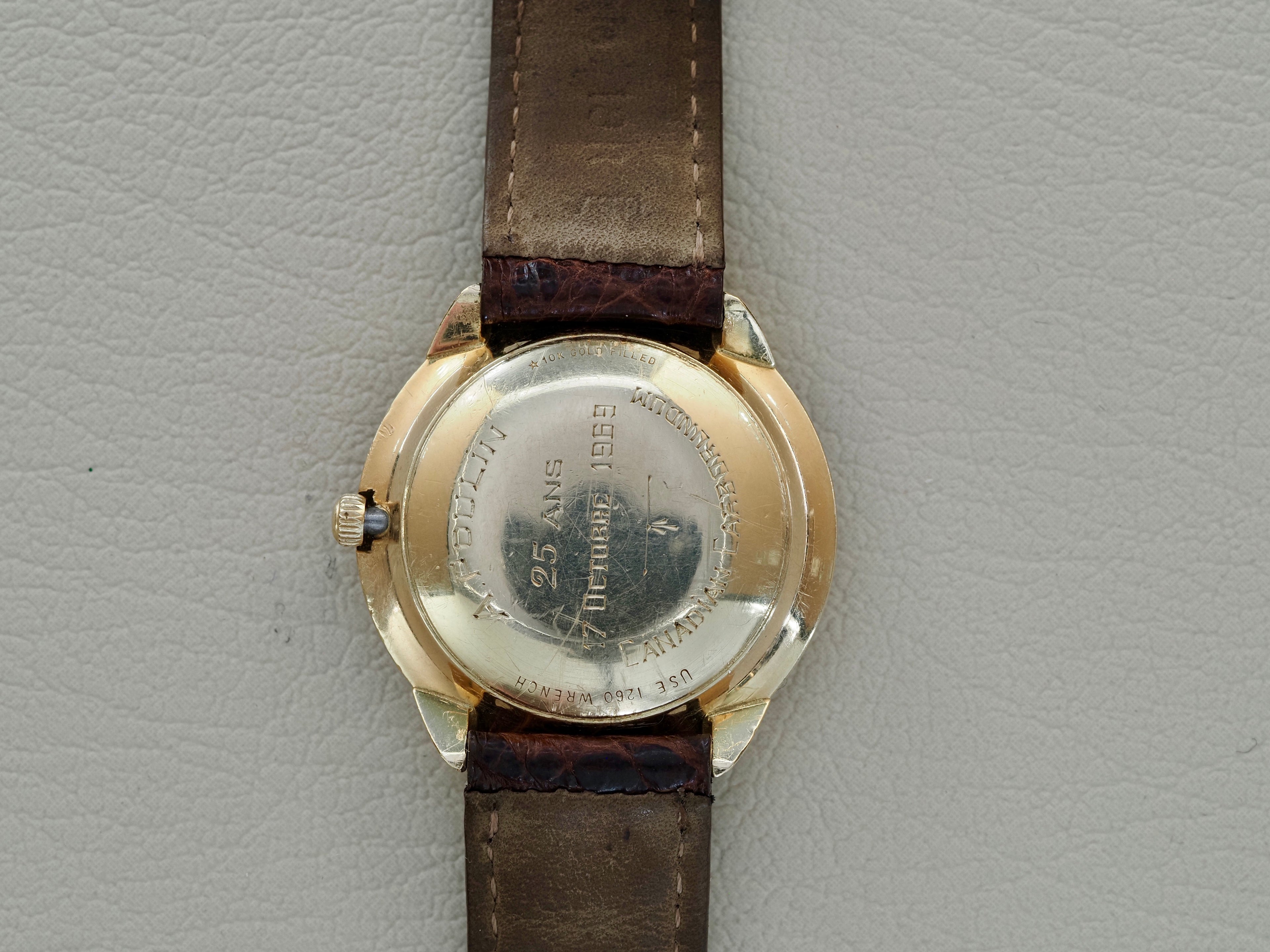 Montre vintage Longines Admiral, pour homme, proposée par Maison Vintage Watches.