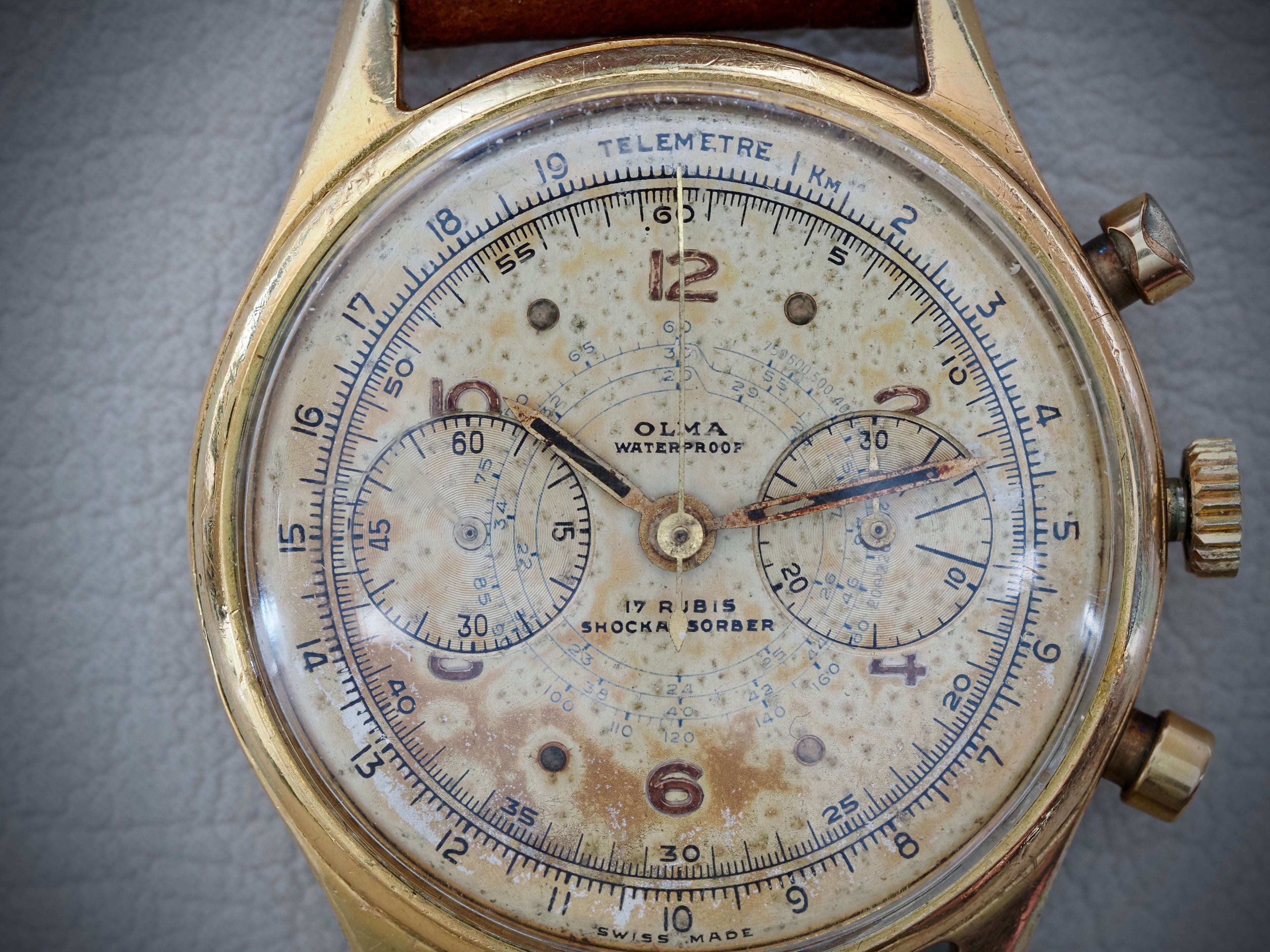 Montre vintage Olma Chronograph, pour homme, proposée par Maison Vintage Watches.