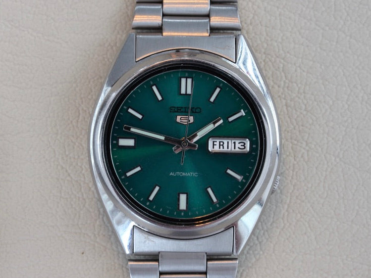 Montre vintage Seiko 5 SNK, pour homme, proposée par Maison Vintage Watches.