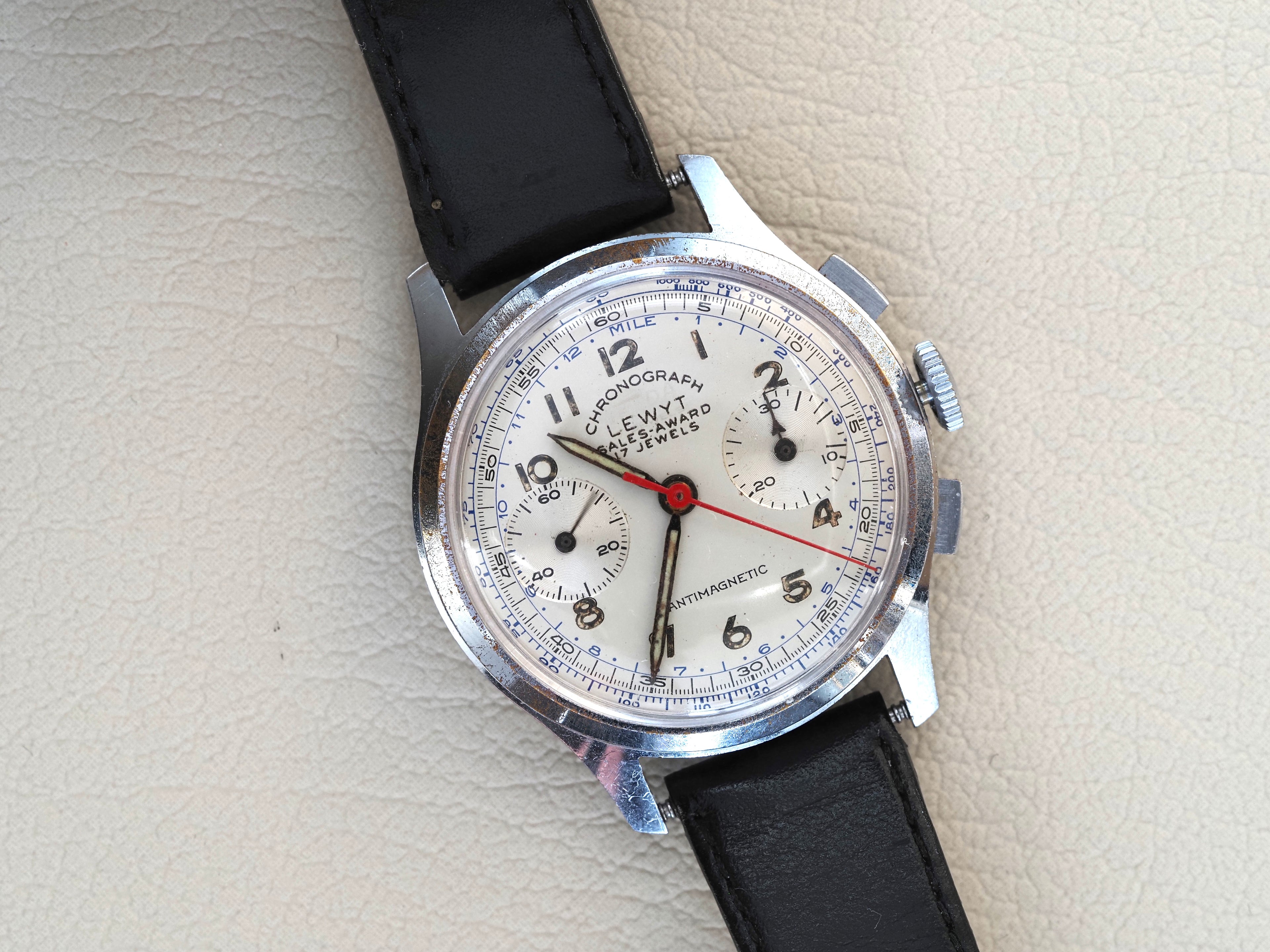 Montre vintage Telda Lewyt Chronograph, pour homme, proposée par Maison Vintage Watches.
