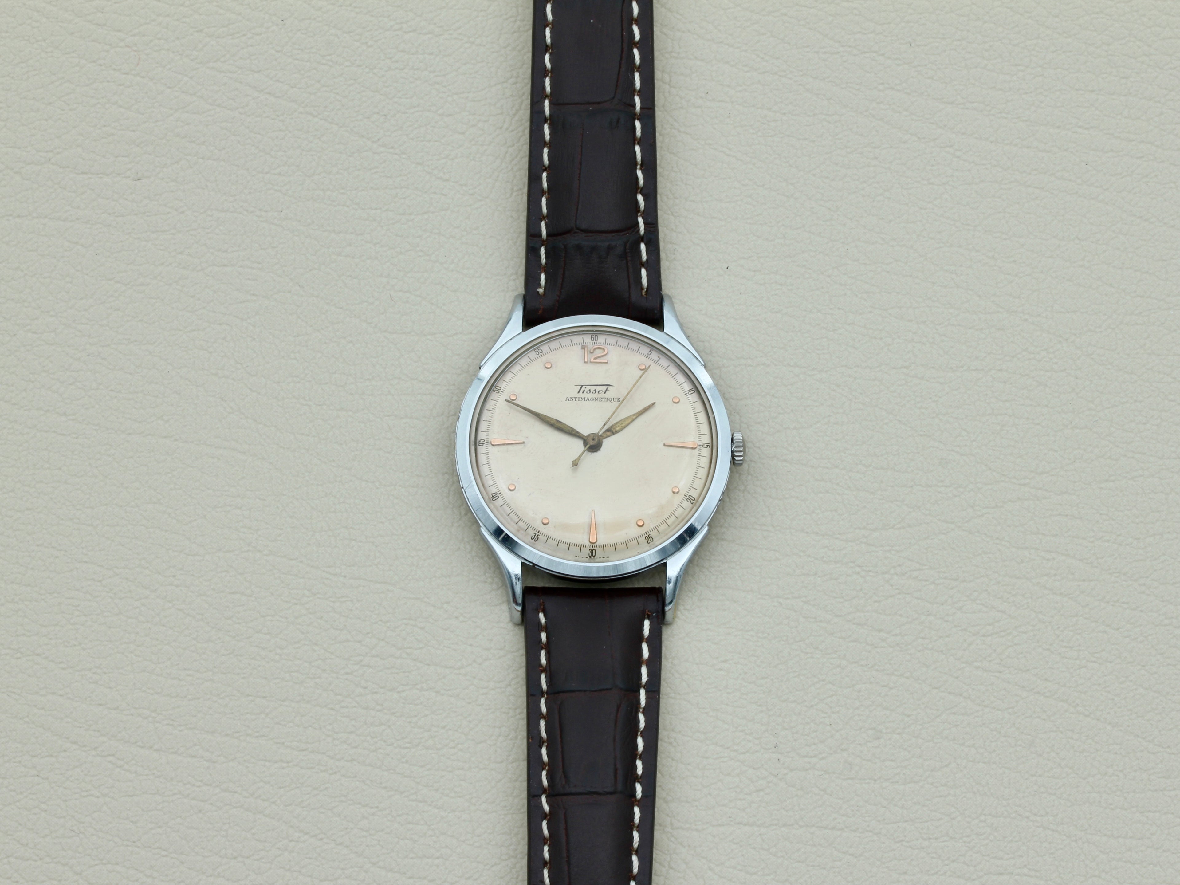Montre vintage Tissot, pour homme, proposée par Maison Vintage Watches.
